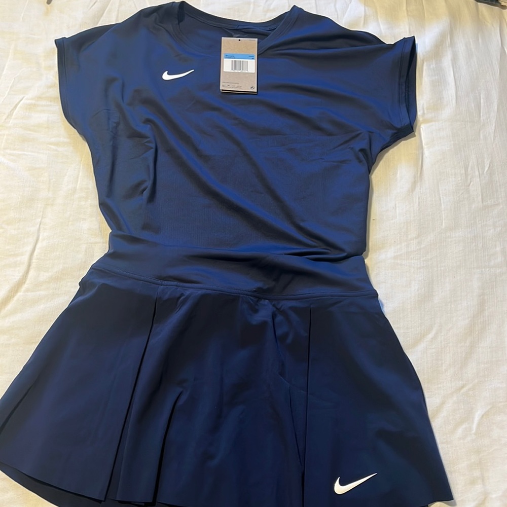 Tennis shirt